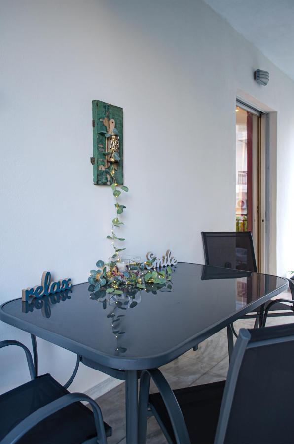 Homey Comfort Apartments Athens Exterior photo